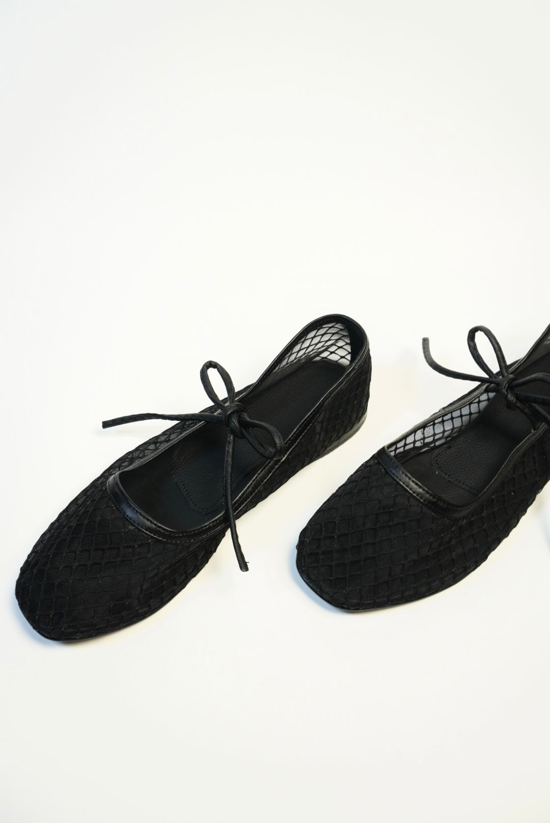 MESH FLATS